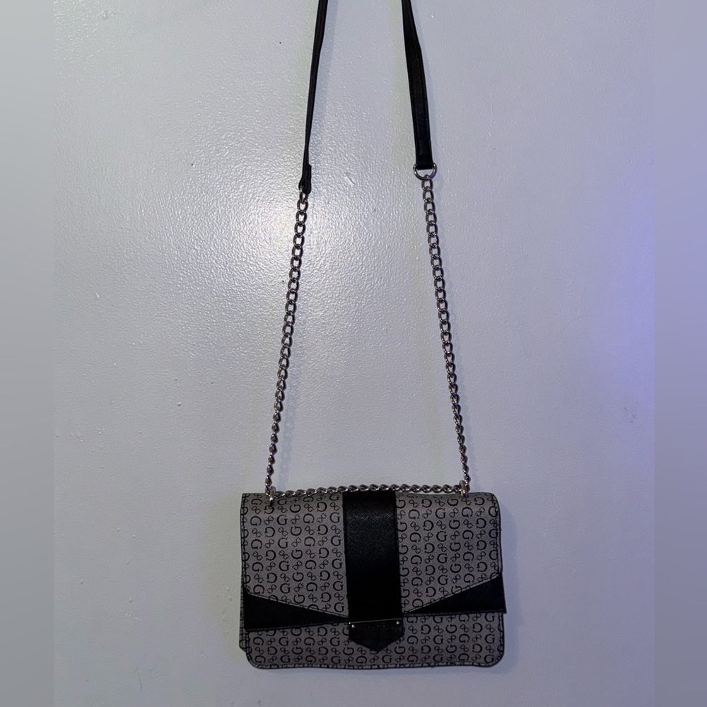 Guess purse